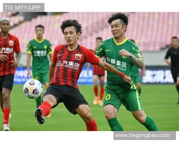 上海足球队逆袭之路揭示奋斗精神与团队合作的力量 上海足球队逆袭之路揭示奋斗精神与团队合作的力量