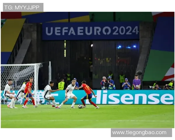 国外足球明星闪耀佛山引领足球热潮与城市文化交融