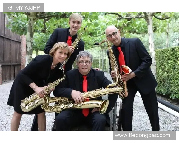 足球明星热爱的音乐清单揭示他们场上场下的心声与激情