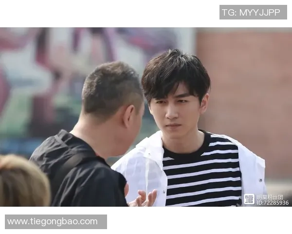 足球明星加盟韩国综艺节目引发热潮观众期待精彩互动与幽默瞬间 足球明星加盟韩国综艺节目引发热潮观众期待精彩互动与幽默瞬间